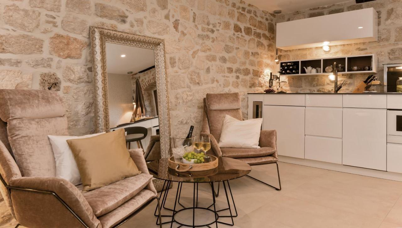 Luxury Studio Apartment Eminence Split In The Old Center Of Split On Pjaca Square Exterior foto